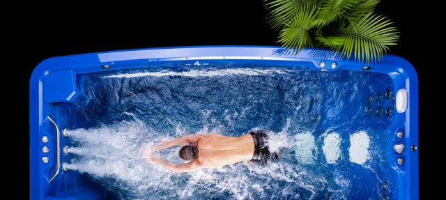 I ett amerikanskt Marquis ATV Swimspa eller simspa som vi säger i Sverige kan du både få din motion via simning eller rodd med mera i detta sim spa, Denna modell ATV Swim spa simspa finns att köpa på Colorama över hela Sverige eller på andra fristående återförsäljare